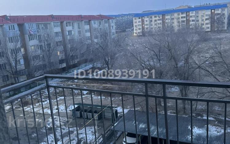 5-бөлмелі пәтер · 140 м² · 5/5 қабат, 5 микрорайон 48 — Сзади пятой школы, бағасы: 200 000 〒 в Конаеве — фото 2