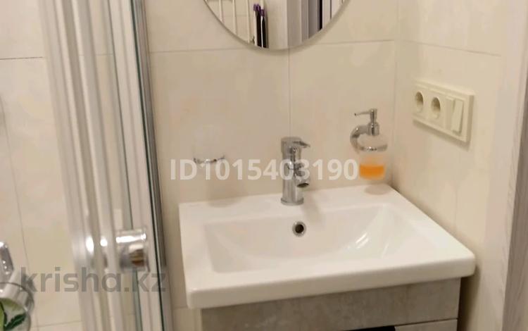 1-бөлмелі пәтер · 34.4 м² · 1/5 қабат, Гүлдер 3 ш/а., Мкр Юго-Восток, мкр Гульдер 1 — Муканова, Бокетова, бағасы: 22 млн ₸ в Караганде, Казыбек би р-н — фото 2