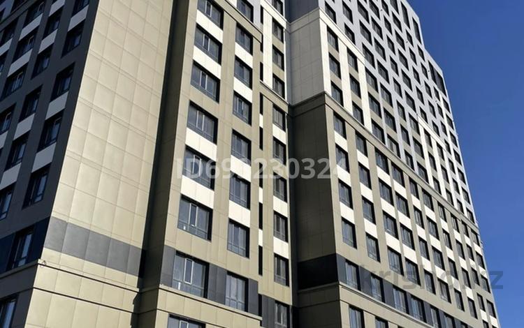 1-комнатная квартира, 36 м², 11 этаж, Туран 83/1 — ул. Туран и ул. Хусейна Бен Талал за 15.8 млн 〒 в Астане, Есильский р-н — фото 2