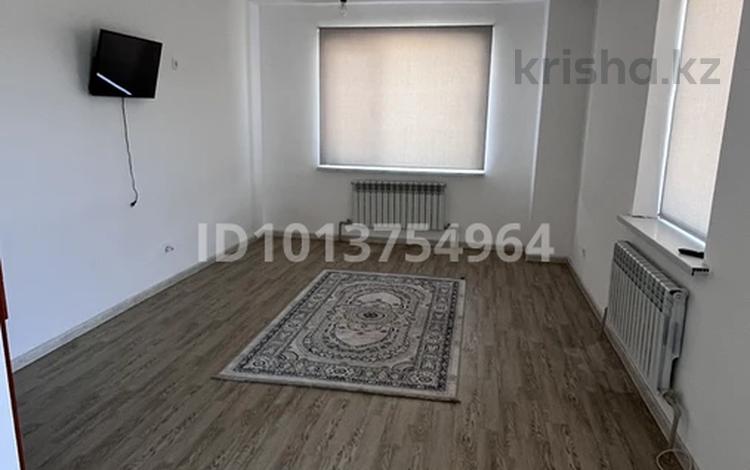 3-комнатная квартира · 90 м² · 8/12 этаж, 9 28/1 22 — Тұран молдың қасында за 130 000 ₸ в Туркестане — фото 2