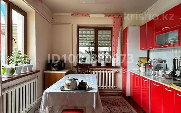 Отдельный дом · 5 комнат · 120 м² · 8 сот., Пушкина 211 за 35 млн 〒 в Таразе — фото 2