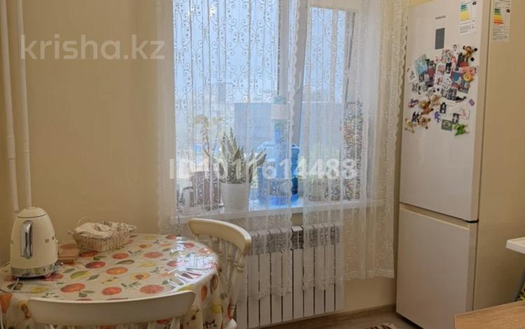 1-бөлмелі пәтер · 45 м² · 4/5 қабат, 15-й мкр 18, бағасы: 180 000 ₸ в Актау — фото 2