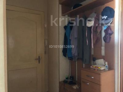3-комнатная квартира · 63 м² · 4/5 этаж, 12-й микрорайон, 12-й микрорайон 215е за 24 млн ₸ в Шымкенте, Енбекшинский р-н