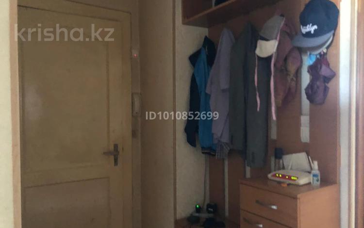 3-бөлмелі пәтер · 63 м² · 4/5 қабат, 12-й микрорайон, 12-й микрорайон 215е, бағасы: 24 млн ₸ в Шымкенте, Енбекшинский р-н — фото 2