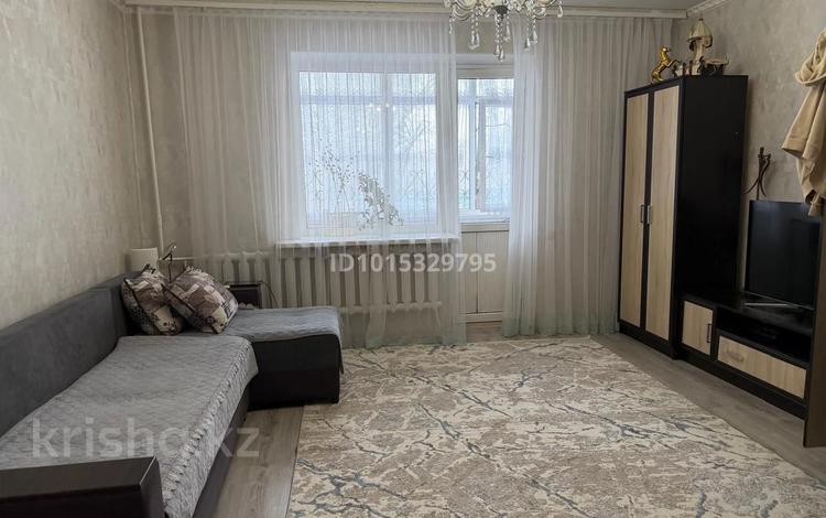 3-комнатная квартира · 65 м² · 2/9 этаж, мкр Самал-2 — Достык Аль-фараби за 70 млн ₸ в Алматы, Медеуский р-н — фото 2