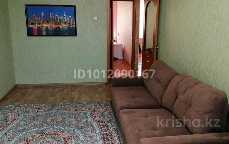2-комнатная квартира · 49 м², Демократическая 1/1 — улица С.Датова, район Детсад за 15.5 млн ₸ в Уральске — фото 2