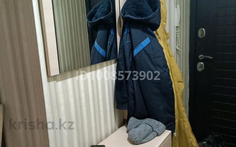 2-бөлмелі пәтер · 46 м² · 2/4 қабат, 1 мкр 8 — Цон, Стекляшка, бағасы: 19.8 млн ₸ в Конаеве — фото 2