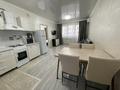 2-комнатная квартира · 55 м² · 8/10 этаж, Мкр Аксай, Б. Момышулы 25 за 290 000 ₸ в Алматы, Ауэзовский р-н — фото 21