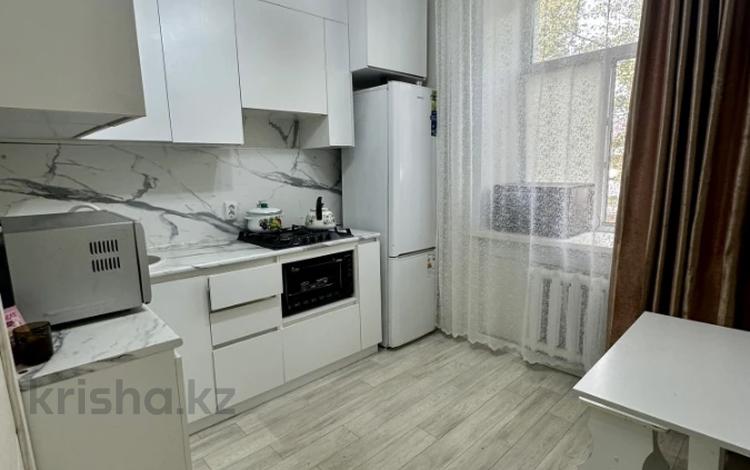 1-бөлмелі пәтер · 37 м² · 1/3 қабат, Б. Майлина 12, бағасы: 14.4 млн ₸ в Костанае — фото 2