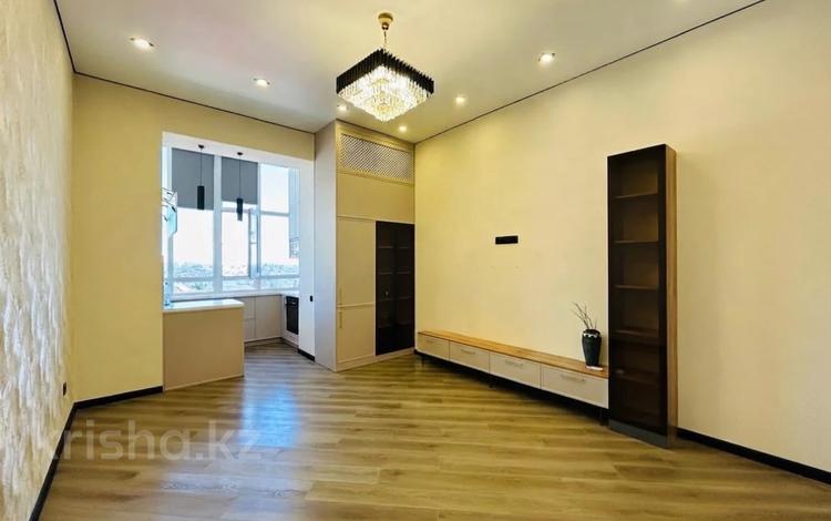 3-бөлмелі пәтер · 72.5 м² · 8/8 қабат, Касым Аманжолов 20, бағасы: 59 млн ₸ в Астане, Сарайшык р-н — фото 2