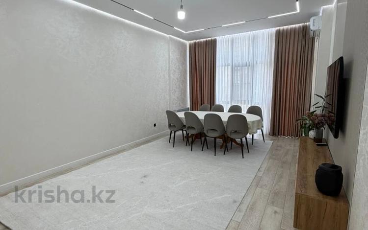 3-бөлмелі пәтер · 116 м² · 2/5 қабат, Нұрсая ш/а., Абулхаир Хана 46, бағасы: 60 млн ₸ в Атырау, мкр Нурсая — фото 3