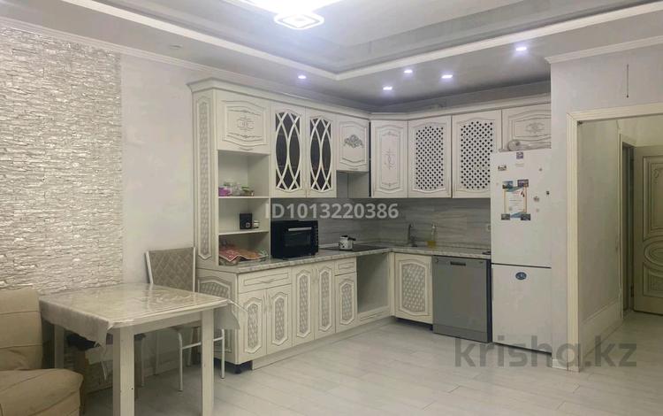 2-бөлмелі пәтер · 76 м² · 4/18 қабат, Брусиловского 159, бағасы: 17 000 ₸ в Алматы, Алмалинский р-н — фото 2
