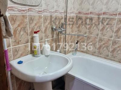 Аренда квартир посуточно в Карагандинской обл.: 2-комнатная квартира · 56 м² · 1/5 этаж, Байсеитовой 6 — На Востоке за 15 000 〒 2-комнатная квартира · 56 м² · 1/5 этаж, Байсеитовой 6 — На Востоке за 15 000 〒 в Темиртау