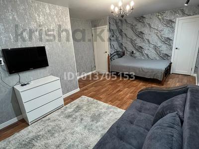1-комнатная квартира · 33 м² · 3/3 этаж, Тохтарова 80 — BarBQ, ТД Император, Протозонава, набережная Ульбы за 14 млн ₸ в Усть-Каменогорске