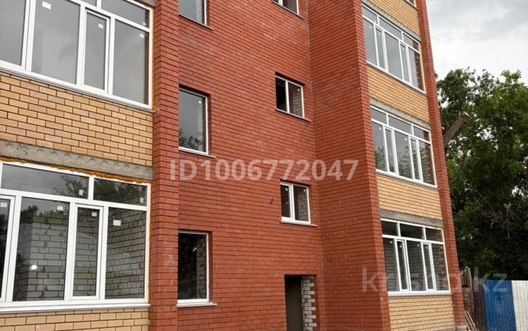 1-комнатная квартира · 50 м² · 4/4 этаж, Досмухамедова 12 за 16.3 млн 〒 в Уральске — фото 2