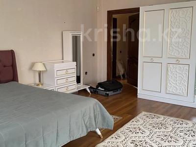 Отдельный дом · 8 комнат · 550 м², мкр Казахфильм 18 за 1.5 млн 〒 в Алматы, Бостандыкский р-н