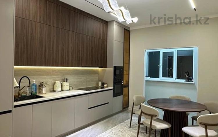 4-комнатная квартира · 178 м² · 8/8 этаж, 32А мкр 4 за 57 млн ₸ в Актау — фото 2