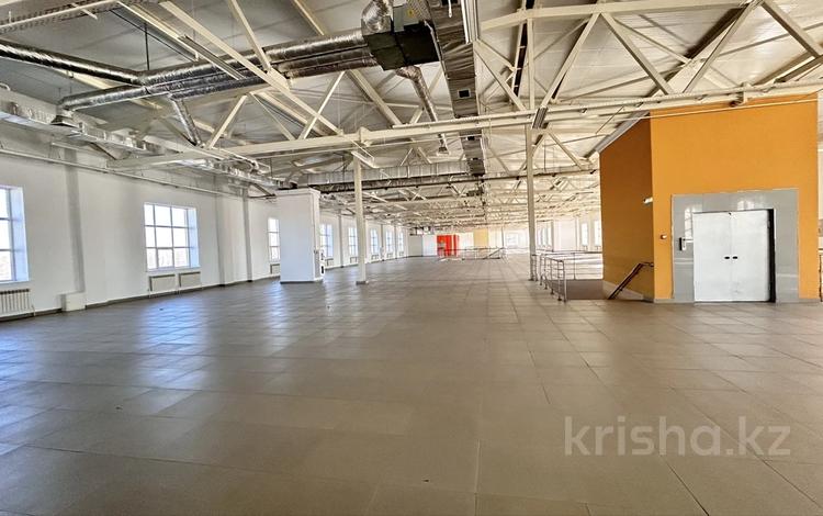 Свободное назначение, офисы, магазины и бутики, развлечения, конференц-залы · 2675 м² за 1 900 〒 в Актобе, мкр. Курмыш — фото 2