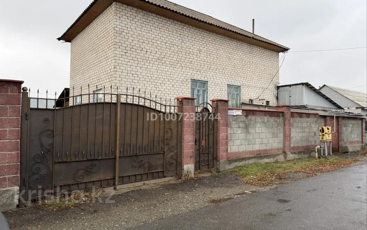 Отдельный дом · 5 комнат · 170 м² · 10 сот., Аманжолова 1 — Магазин Роза за 21 млн 〒 в Талдыкоргане, военный городок Улан — фото 2