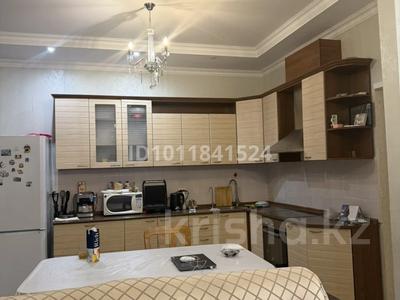 2 бөлме · 100 м², Ак Шанырак 2в, бағасы: 100 000 ₸ в Астане, р-н Байконур