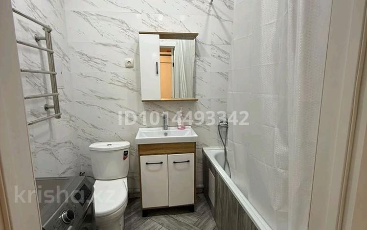 1-бөлмелі пәтер · 52 м² · 6/20 қабат, Мамыр-1 ш/а. 26/1, бағасы: 300 000 ₸ в Алматы, Ауэзовский р-н — фото 2
