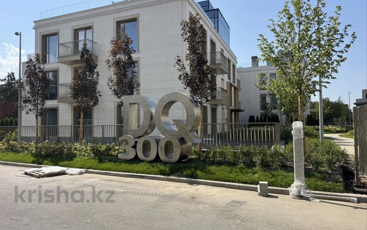 4-комнатная квартира · 230 м² · 1/3 этаж, Достык 300 — Тайманова за 365 млн ₸ в Алматы, Медеуский р-н — фото 2