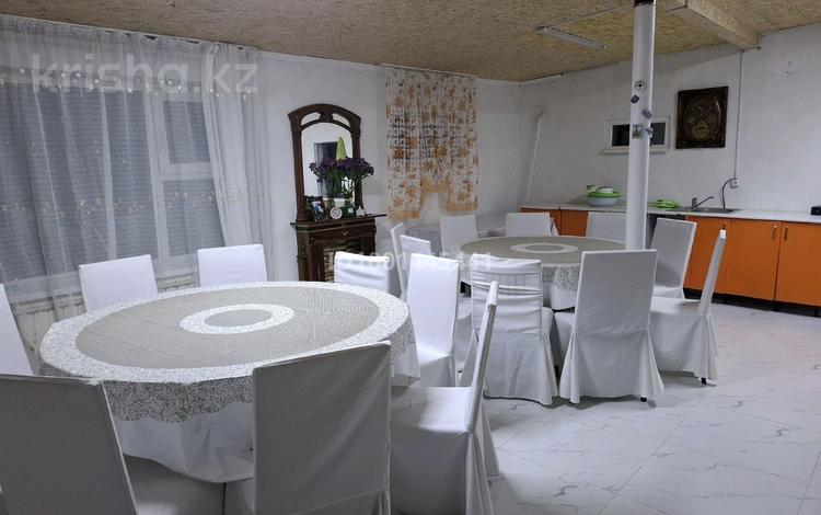 Часть дома · 2 комнаты · 45 м² · 6 сот., Роза Люксембург 101/1 за 150 000 ₸ в Караганде, Алихана Бокейханова р-н — фото 2