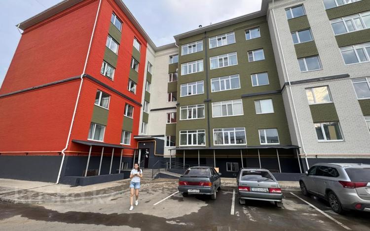 1-комнатная квартира · 48 м² · 2/5 этаж, мкр. Алтын орда 49л за 14 млн ₸ в Актобе — фото 2