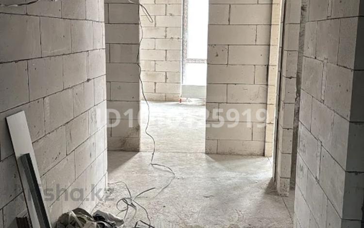4-бөлмелі пәтер · 141.8 м² · 2/4 қабат, Мкр. Ак Шагала 8, бағасы: 70.9 млн ₸ в Атырау — фото 9