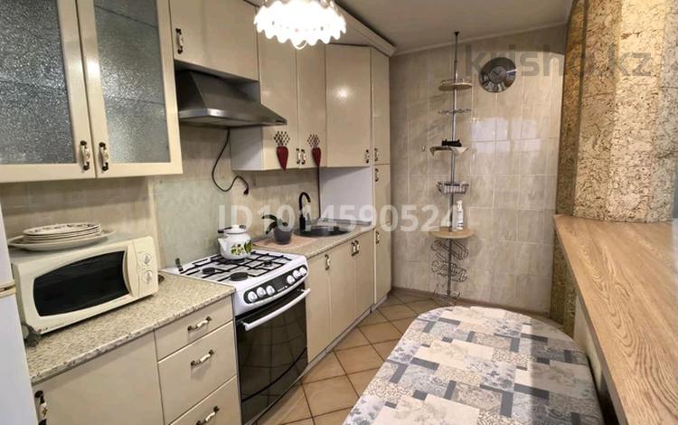 3-комнатная квартира · 71 м² · 8/9 этаж, мкр 8, Абилкайрхана 71 за 220 000 ₸ в Актобе — фото 2