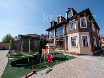 Отдельный дом · 6 комнат · 570 м² · 13 сот., мкр Городской Аэропорт 212 за 215 млн 〒 в Караганде, Казыбек би р-н