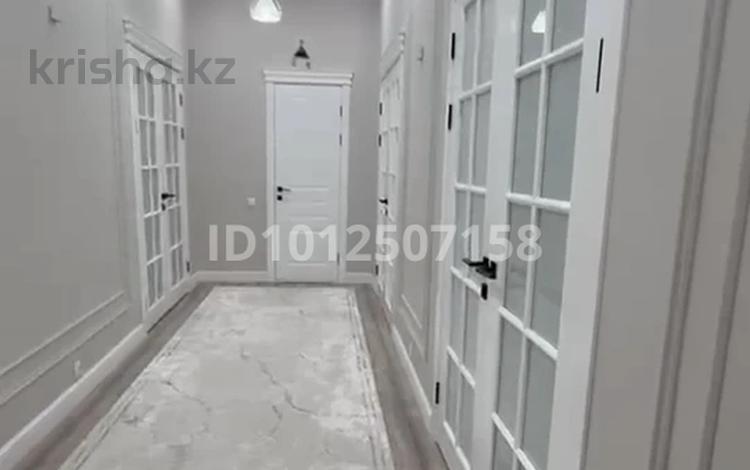 8-бөлмелі пәтер · 309 м² · 1/5 қабат, 34-й мкр 12 — Ана мен бала перинитальный центр, 19 мектеп гимназия, қан орталығы, Дина гипермаркет, Ш.Есенов университеті, Маңғыстау арена., бағасы: 85 млн ₸ в Актау — фото 2