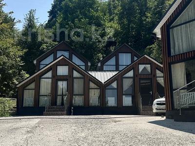 Общепит, бани, гостиницы и зоны отдыха · 740 м² за 590 млн ₸ в Алматы, Медеуский р-н