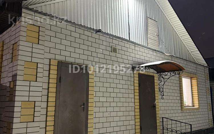 Отдельный дом · 4 комнаты · 100 м² · 3 сот., ул. Машхура Жусупа 241 за 40 млн ₸ в Павлодаре — фото 2