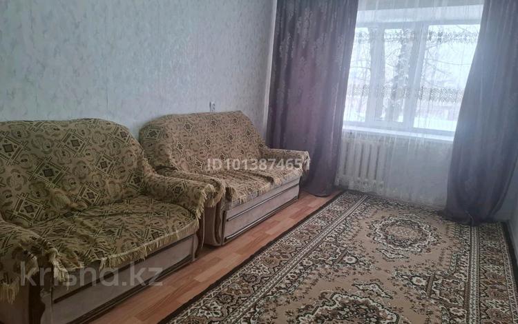 2-комнатная квартира · 42 м² · 1/5 этаж, Ауэзова 54 за 80 000 ₸ в Аксу — фото 2