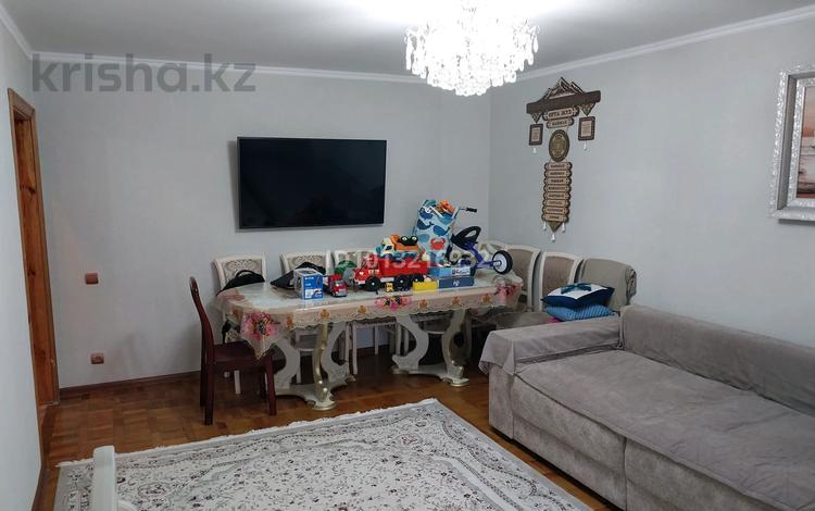 3-комнатная квартира · 90.8 м² · 1/3 этаж, Абая 49 б за 40 млн ₸ в Жезказгане — фото 2