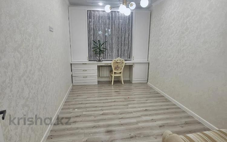 5-комнатная квартира · 180 м² · 3/10 этаж, 20-й мкр 26 за 60 млн 〒 в Актау — фото 2