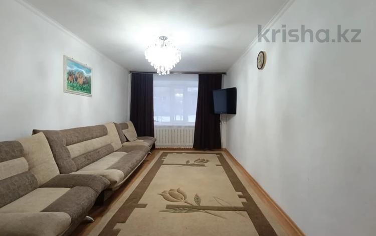 3-комнатная квартира · 57.5 м² · 1/5 этаж, Сортировка, Локомотивная 143 за 11.5 млн ₸ в Караганде, Алихана Бокейханова р-н — фото 2