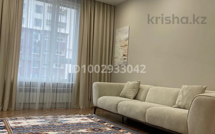 3-комнатная квартира · 85 м², Абикен Бектуров 19 за 600 000 ₸ в Астане, Нура р-н — фото 2