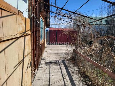 Жеке үй · 3 бөлме · 100 м² · 4 жүзд., Сатпаева — Возле стоматологии еркемай, бағасы: 9 млн ₸ в Шу