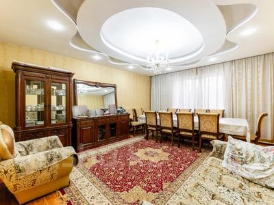 Отдельный дом · 6 комнат · 250 м² · 6 сот., Бесшалкар 7 за 95 млн 〒 в Астане, Алматы р-н