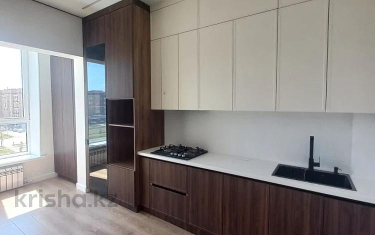 2-комнатная квартира · 72 м² · 3/6 этаж, мкр. Алтын орда, пр Тауелсиздик за 37 млн ₸ в Актобе — фото 11