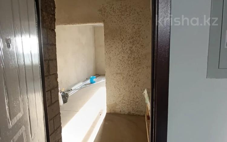1-бөлмелі пәтер · 48 м² · 1/5 қабат, мкр. Алтын орда, бағасы: 15.5 млн 〒 в Актобе — фото 2