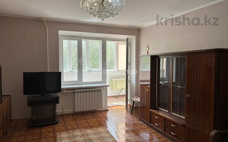 1-комнатная квартира · 35 м² · 3/9 этаж, Просп. Нурсултана Назарбаева 206 за 110 000 ₸ в Уральске — фото 2