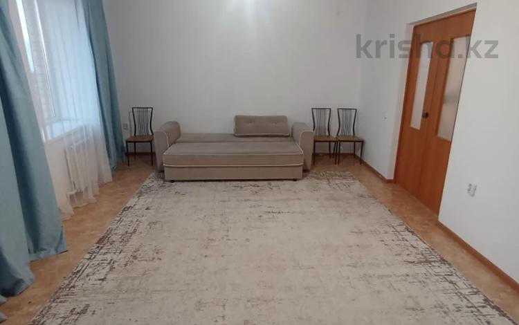 2-бөлмелі пәтер · 76.3 м² · 4/9 қабат, Самал, бағасы: 26.9 млн ₸ в Уральске — фото 2