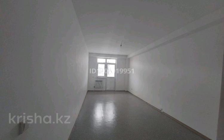3-бөлмелі пәтер · 80 м² · 4/9 қабат, Зачаганск пгт ш/а., Бірлік 33, бағасы: 23.5 млн ₸ в Уральске, мкр. Зачаганск пгт — фото 8