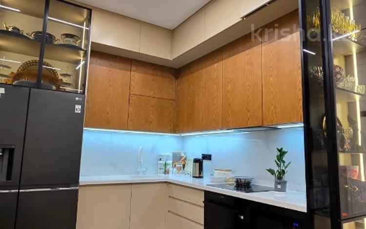 4-бөлмелі пәтер · 100 м² · 10/19 қабат, Аль-Фараби 103 — ТОРГ, бағасы: 135 млн ₸ в Алматы, Бостандыкский р-н — фото 16
