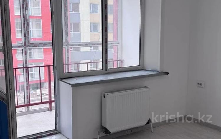1-бөлмелі пәтер · 37.5 м² · 3/5 қабат, мкр Михайловка , академическая, бағасы: 15 млн ₸ в Караганде, Казыбек би р-н — фото 3