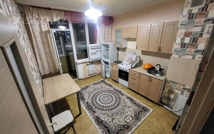 1-бөлмелі пәтер · 43 м² · 5/9 қабат, Есенберлина — Пр. Есенберлина, бағасы: 130 000 ₸ в Усть-Каменогорске, Ахмирово — фото 3