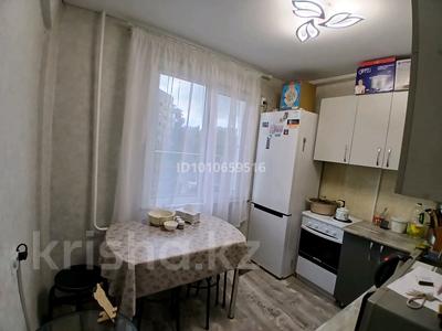 1-бөлмелі пәтер · 34 м² · 2/5 қабат, Новаторов 8, бағасы: 15 млн ₸ в Усть-Каменогорске